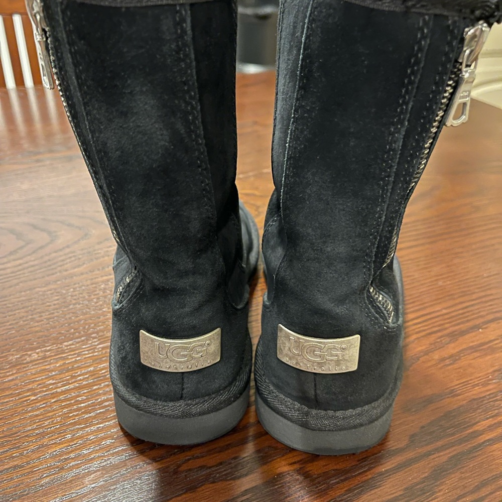 Ugg Boots - image 3